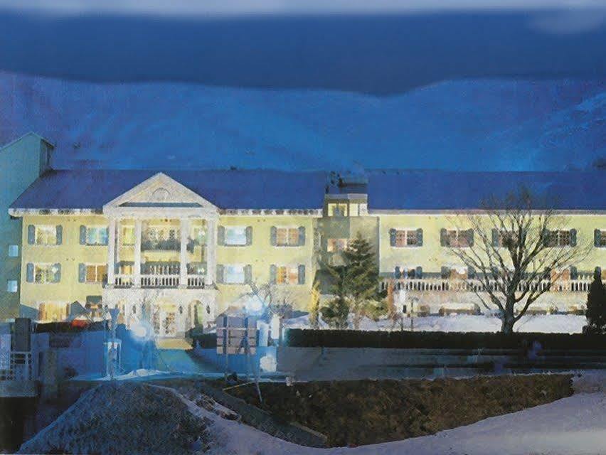 יוזאווה Naeba Springs Hotel מראה חיצוני תמונה